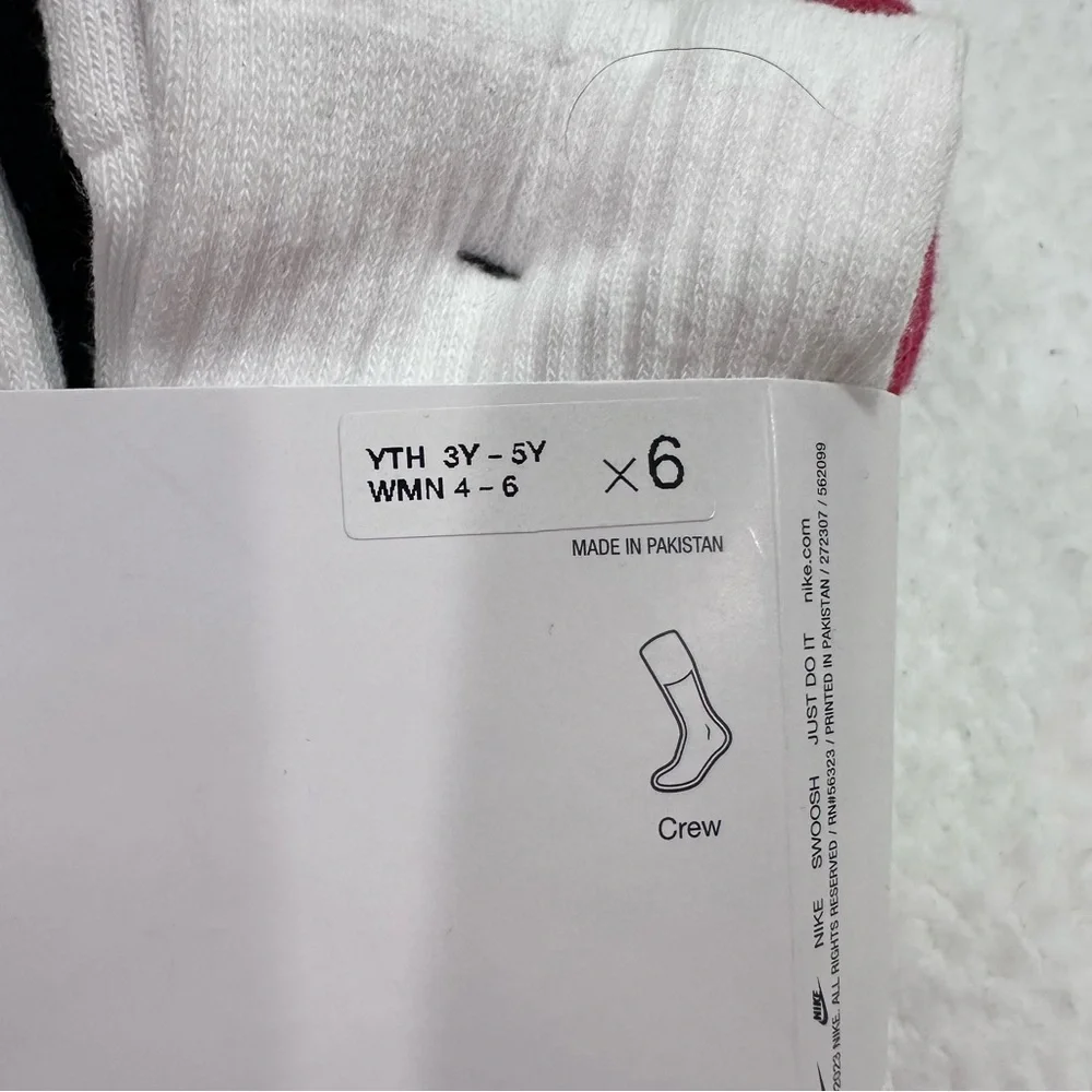 Nike Everyday Cushioned Crew Socks